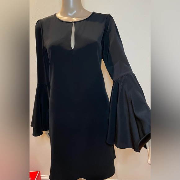Elizabeth & James "Mabel" Bell Sleeve Shift Dress, Black, Size M - Picture 6 of 6
